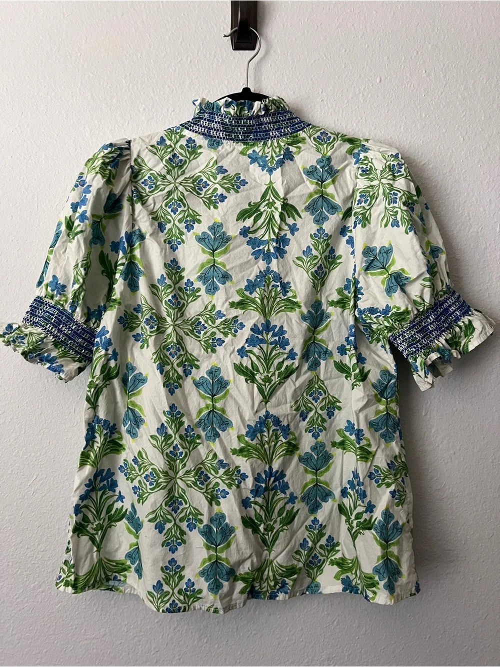 ENTRO Floral Blue Puff Sleeve Top Small